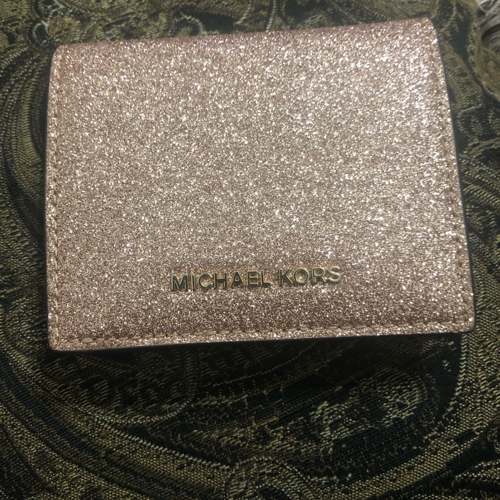 Michael Kors rose gold wallet